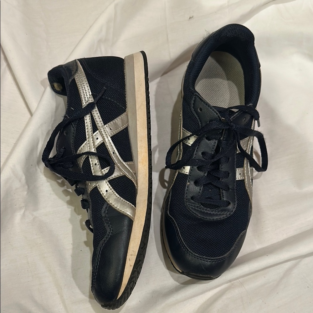 ASICS, TIGER RUNNER, Midnight/ silver, navy blue, women's sz 8